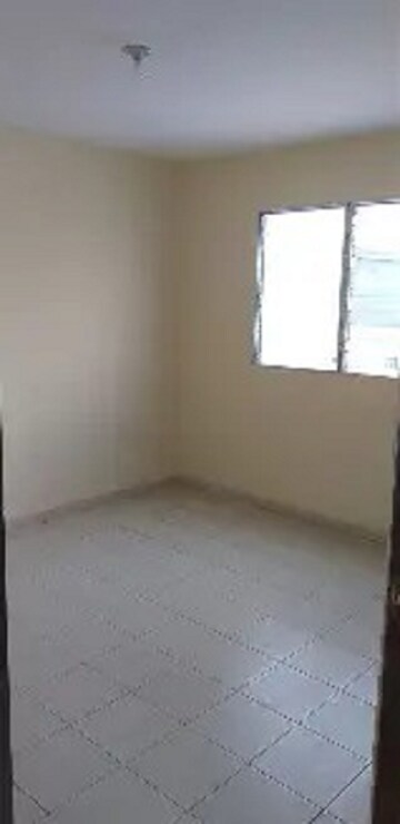 Room in 2 BHK Apartment at Phoolbagan – for Rent