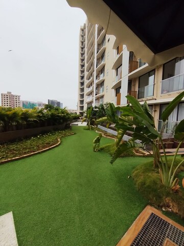 2 BHK Apartment – Garden View at Naman Habitat, Andheri West - for Rent