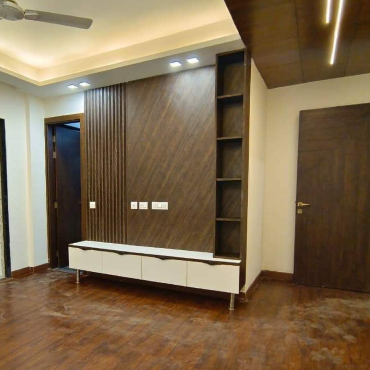 2 BHK 900 Sq.Ft. Apartment in Sheth Vasant Oasis