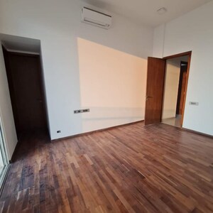 Room in 2 BHK Apartment at Sheth Vasant Oasis, Marol – for Sale