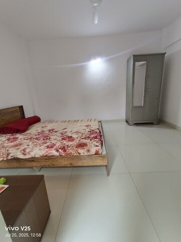 Bedroom in 2 BHK Apartment at Madhusudan Park, Koregaon Park – for Rent