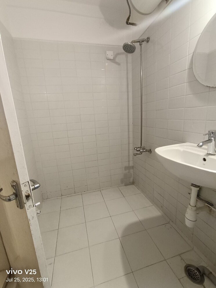 Bathroom, madhusudan-park 2 Bedroom 1200 Sq.Ft. Apartment In Koregaon Park Pune 9027424