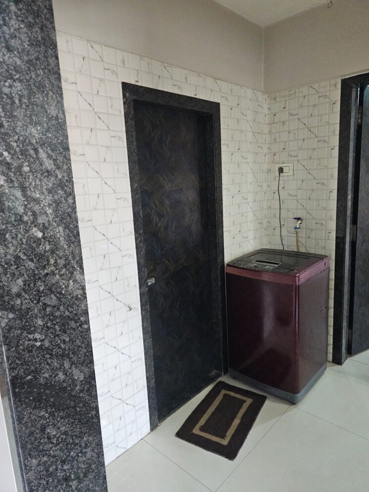 Bathroom, happy-valley 1 Bedroom 575 Sq.Ft. Apartment In Manpada Thane 9027477