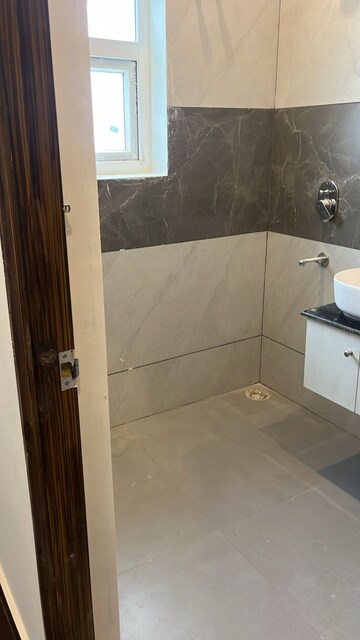 Bathroom in 6+ BHK Builder Floor at Nanda Ki Chowki – for Sale