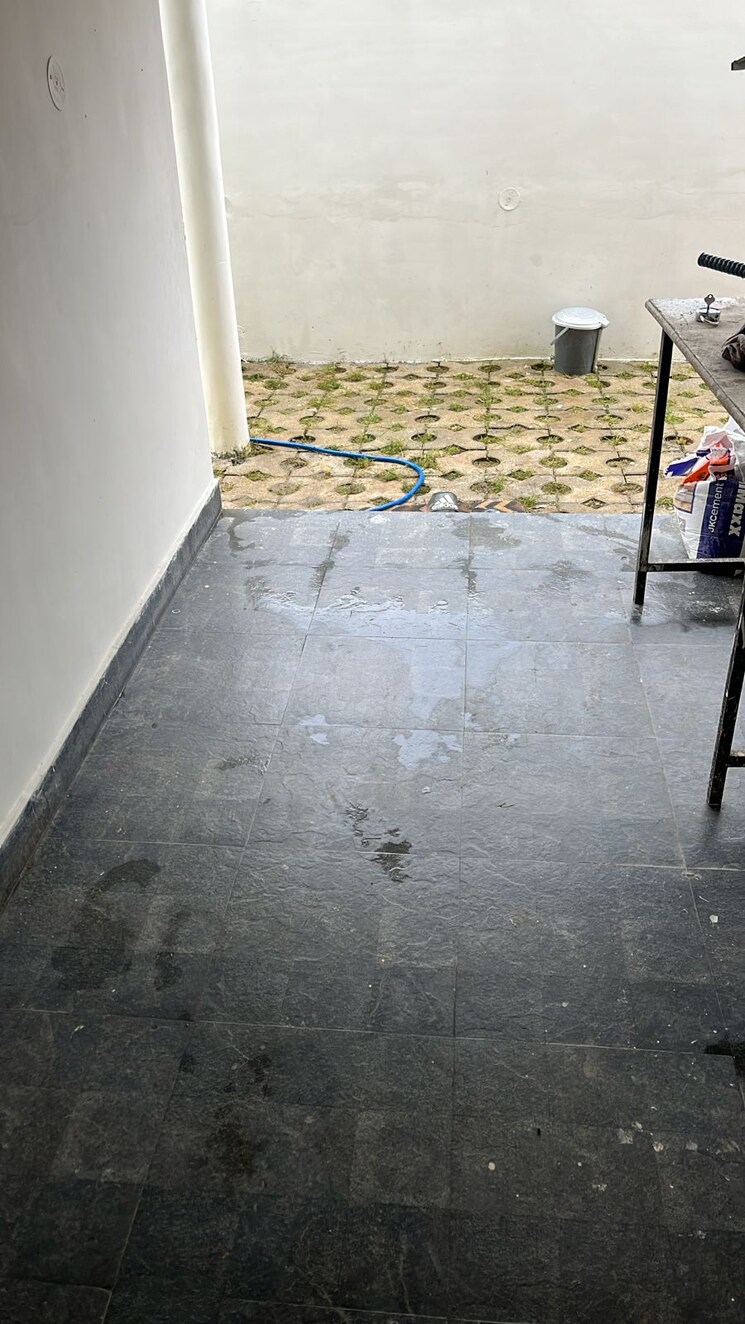 Balcony, nanda ki chowki 6+ Bedroom 4500 Sq.Ft. Builder Floor In Nanda Ki Chowki Dehradun 9027487