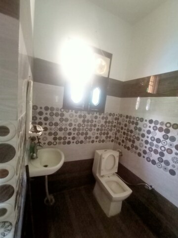 Bathroom in 1 BHK Independent House at Panchkula Urban Estate – for Rent