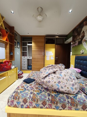 Bedroom in 3 BHK Apartment at Yash 5 Diamond Garden, Chembur – for Rent