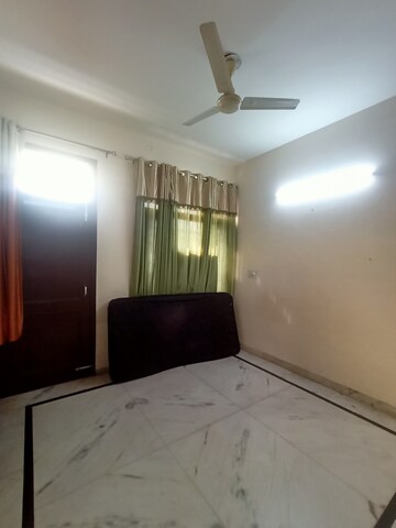 Room in 2 BHK Independent House at Sector 15 – for Rent