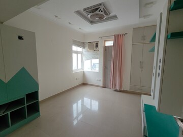 Room in 4 BHK Apartment at New Shivalik Society, Sector 51 – for Rent