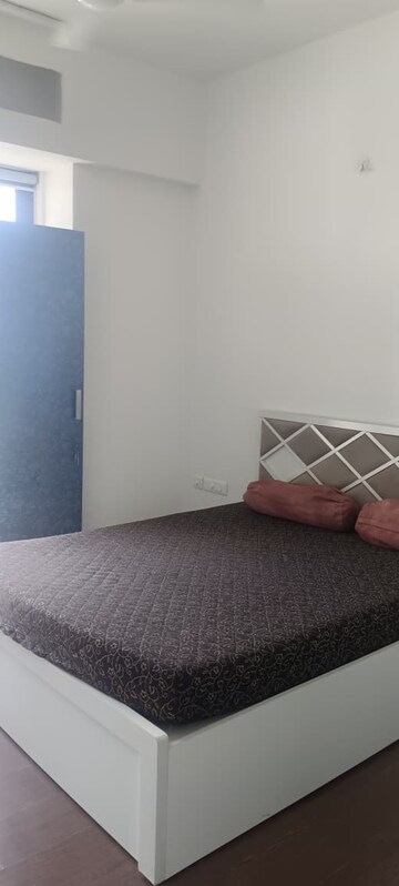 Bedroom in 2 BHK Apartment at CCI Rivali Park, Borivali East – for Rent