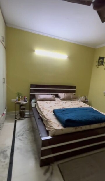 Bedroom in 3 BHK Builder Floor at Sector 45 – for Rent