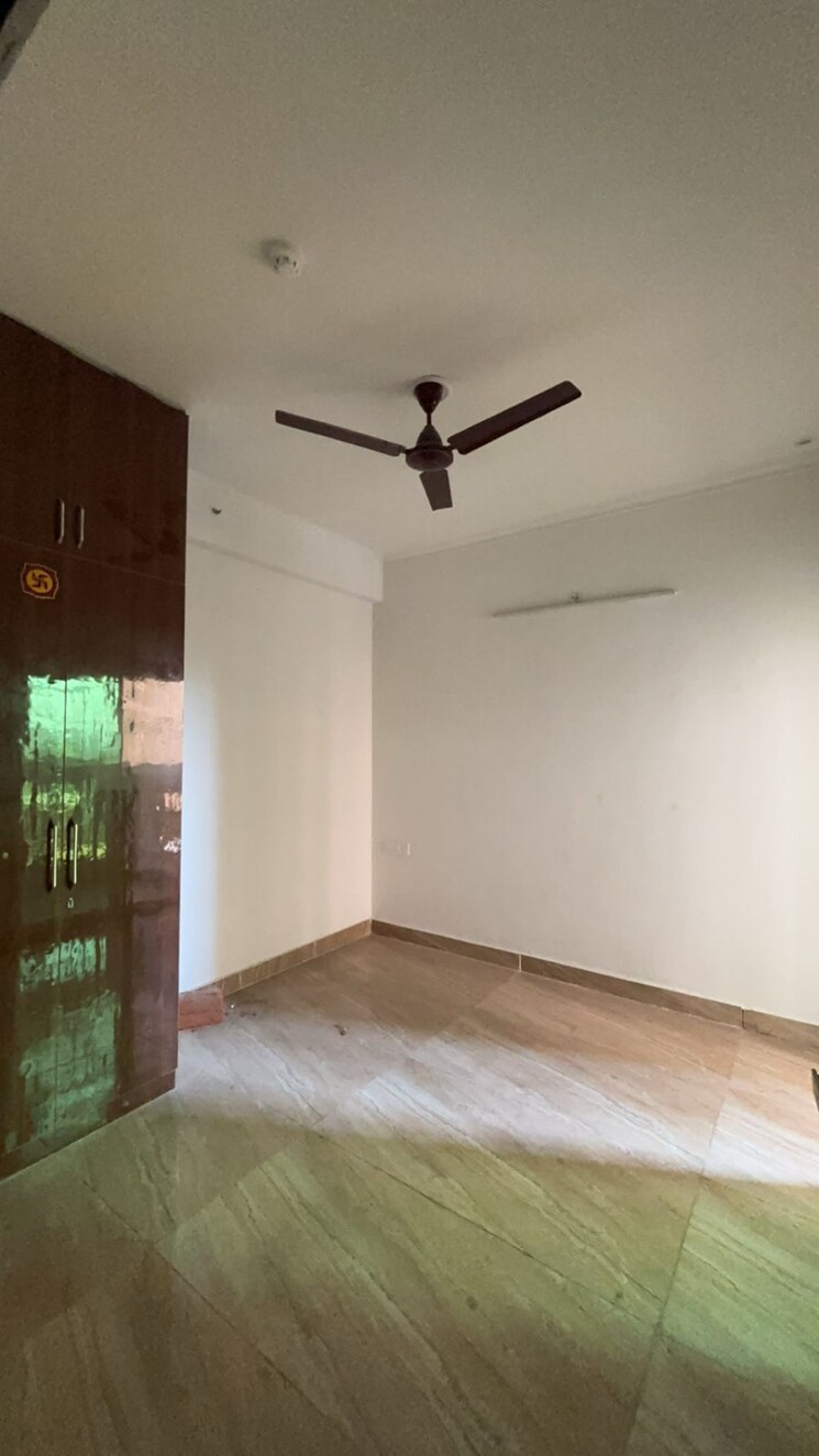 Room, migsun-vilaasa 4 Bedroom 3520 Sq.Ft. Apartment In Eta Ii Greater Noida Greater Noida 9027588