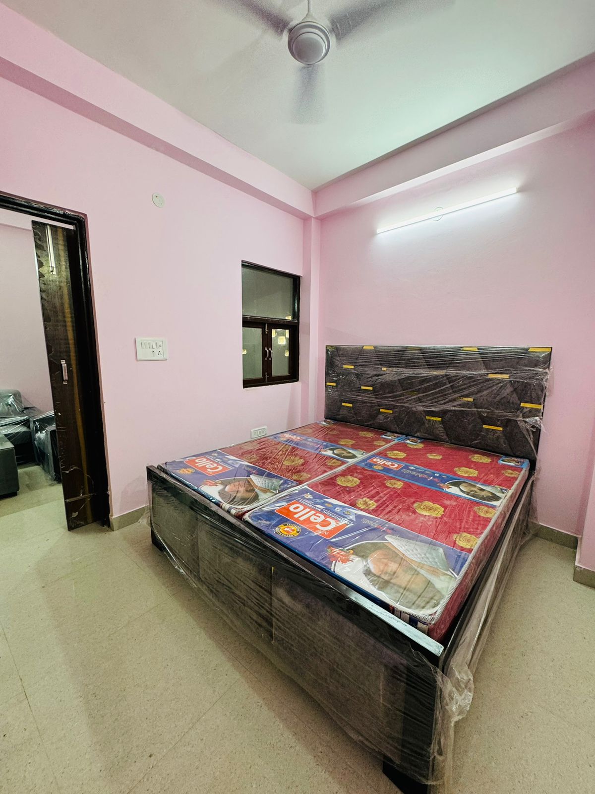 1 BHK + Extra Room Builder Floor For Rent in Saket