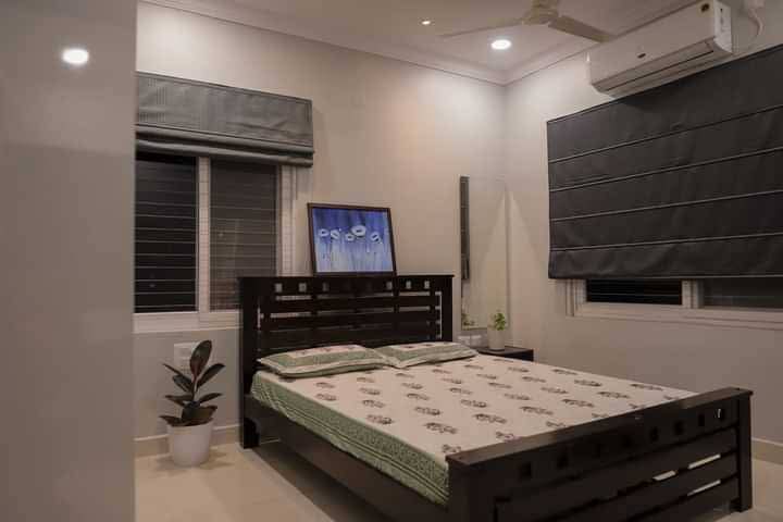 2 BHK Apartment For Rent in Saket 