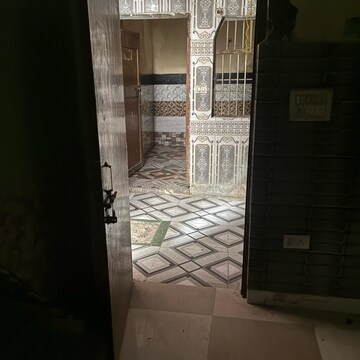 Bathroom in 2 BHK Builder Floor at Krishna Complex Noida, Nithari Village – for Rent