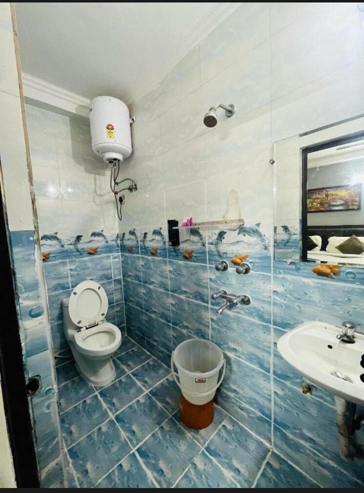 Bathroom, sector 46 Pg For Boys & Girls In Sector 46 9027683