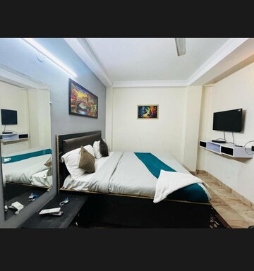 Team Area in  Pg at Sector 47 – for Rent