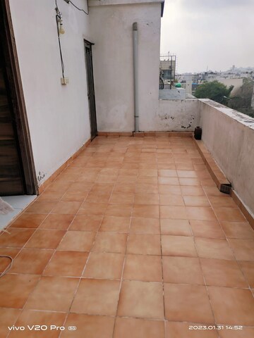Balcony in 2 BHK Builder Floor at The Images Floors, Sector 51 – for Rent