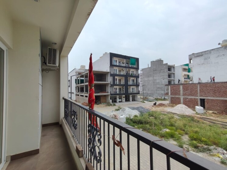 Balcony, puri-kohinoor 3 Bedroom 180 Sq.Yd. Builder Floor In Sector 89 Faridabad 9027729