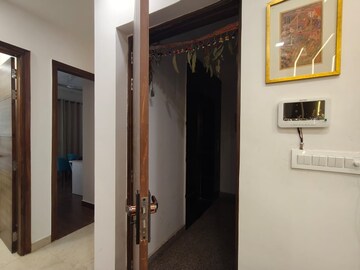 Building Lobby in 3 BHK Builder Floor at Puri Kohinoor, Sector 89 – for Rent