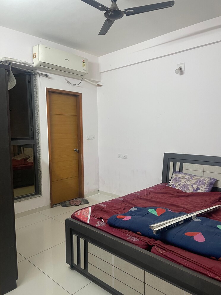 Bedroom, tragad 3 Bedroom 1350 Sq.Ft. Apartment In Tragad Ahmedabad 9027717