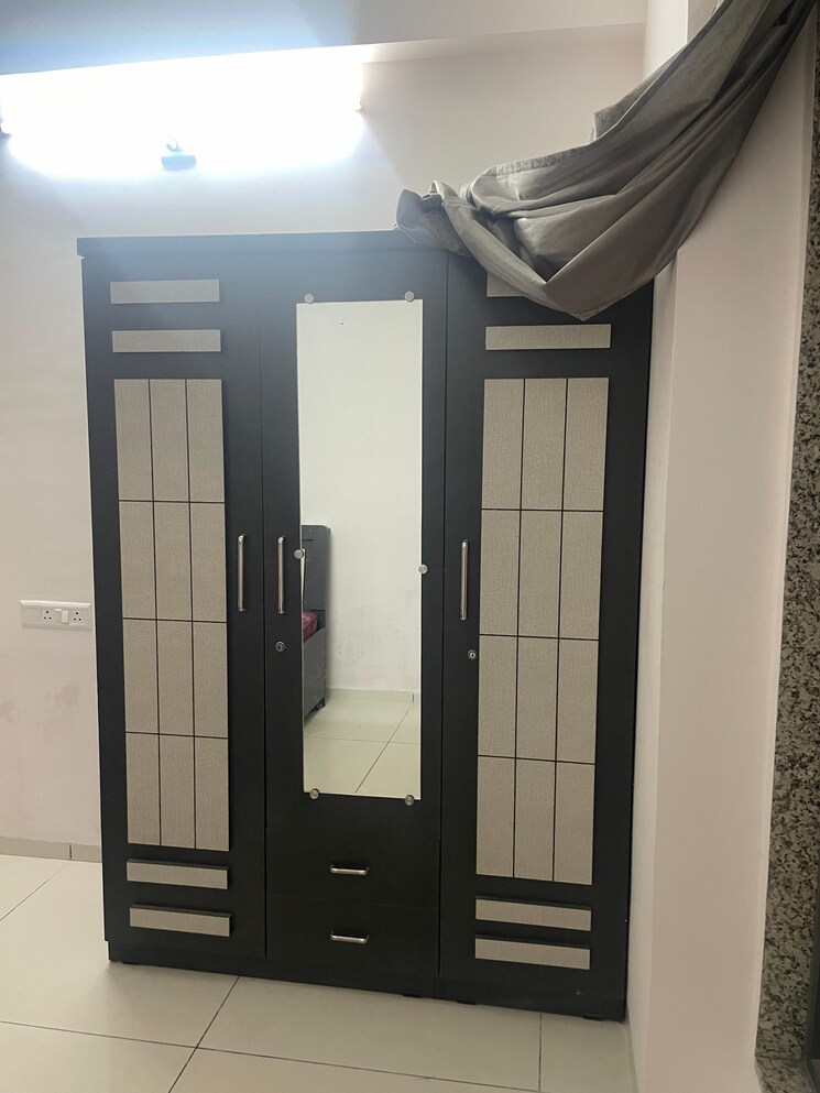 Living Room, tragad 3 Bedroom 1350 Sq.Ft. Apartment In Tragad Ahmedabad 9027717