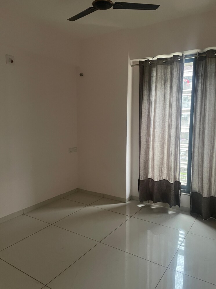 Bedroom, tragad 3 Bedroom 1350 Sq.Ft. Apartment In Tragad Ahmedabad 9027717