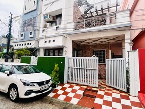 Parking in 3 BHK Independent House at Canal Road – for Sale