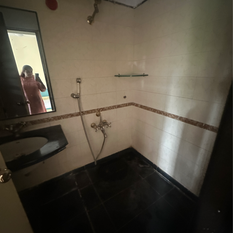 Bathroom, silver-oak 3.5 Bedroom 1800 Sq.Ft. Apartment In Adarsh Nagar Pune 9027743