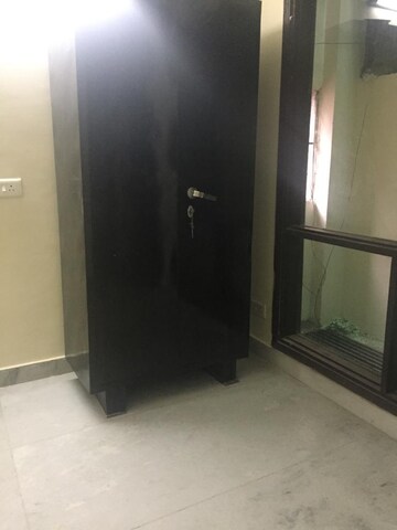 Room in 1 BHK Builder Floor at Sector 49 – for Rent