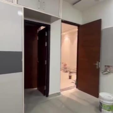 Room in 3 BHK Builder Floor at Rohini Sector 24 – for Sale
