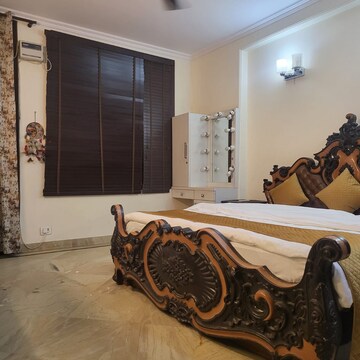 Bedroom in 4 BHK Builder Floor at 3C Lotus Peak, Sector 100 – for Rent