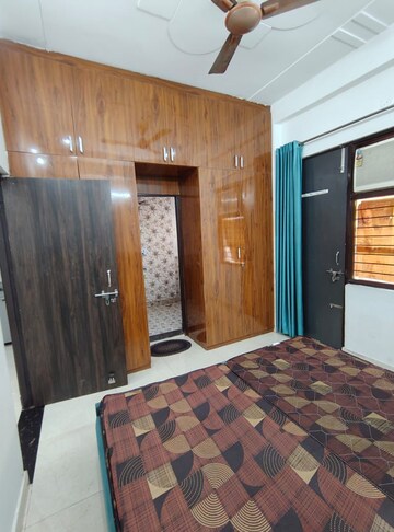 Bedroom in 1 BHK Builder Floor at Sector 46 – for Rent