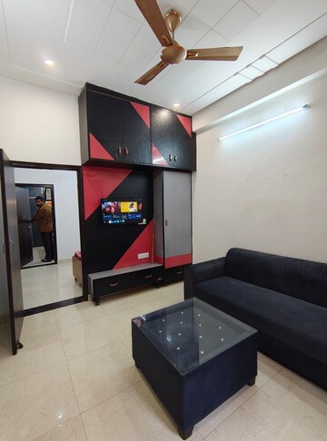 Living Room in 1 BHK Builder Floor at Sector 46 – for Rent