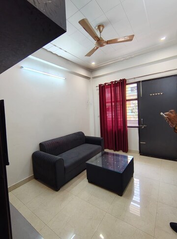Living Room in 1 BHK Builder Floor at Sector 46 – for Rent