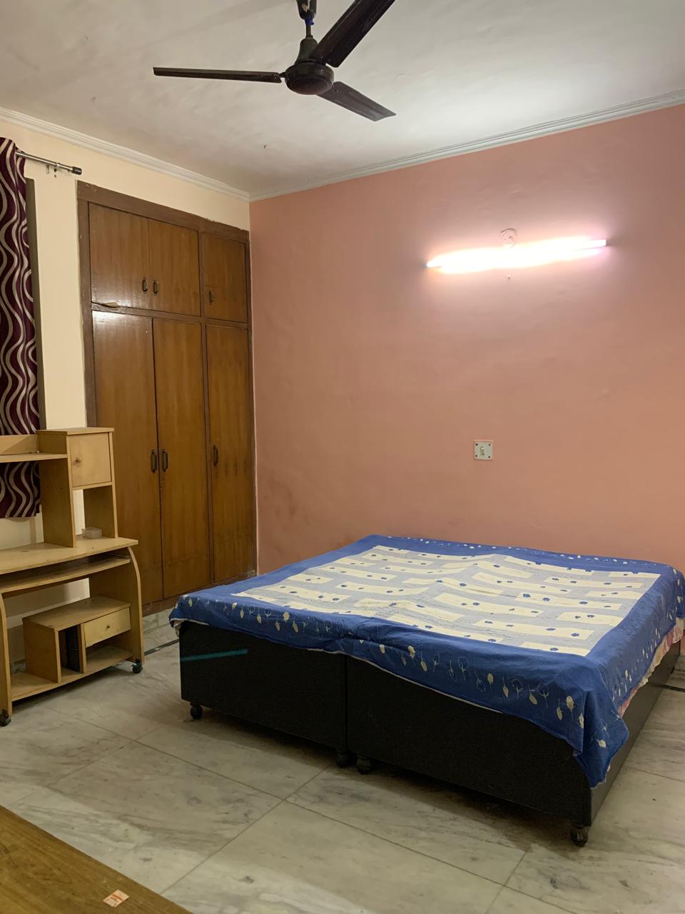 3 BHK Builder Floor For Rent in Sector 52