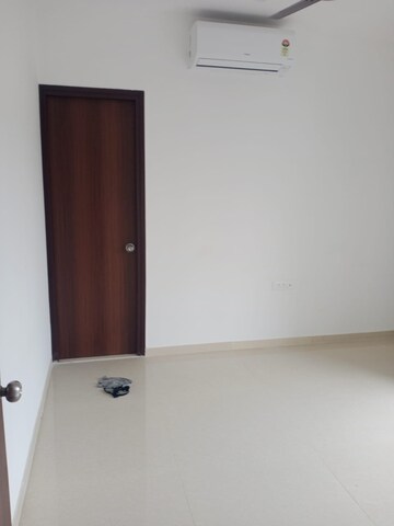 Room in 2 BHK Apartment at Lodha Palava Downtown, Dombivli East – for Rent