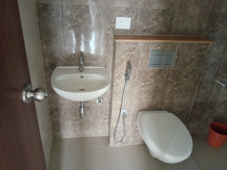Bathroom, lodha-palava-downtown 2 Bedroom 850 Sq.Ft. Apartment In Dombivli East Thane 9027856