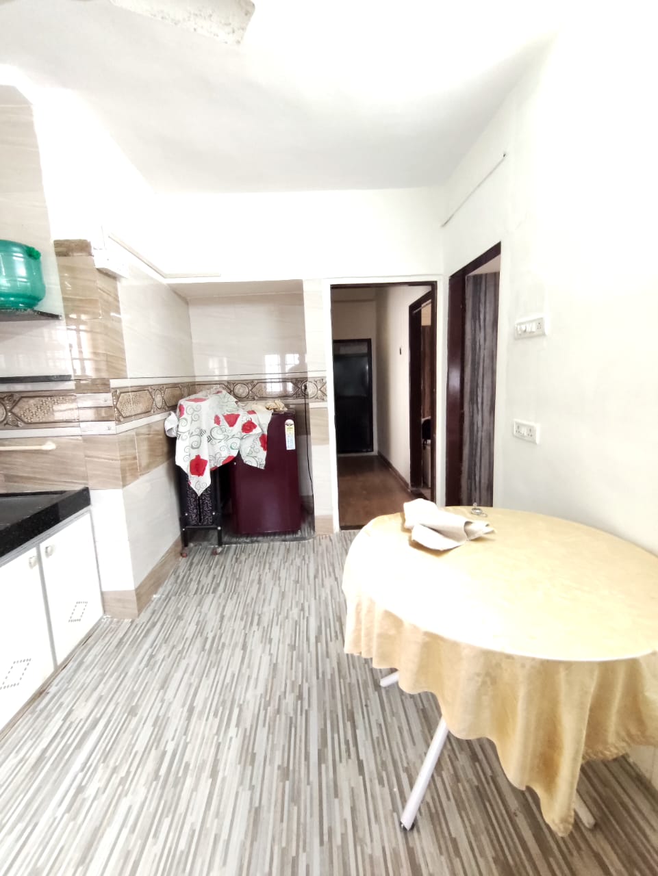 2 BHK Apartment For Rent in Mahaveer Tower