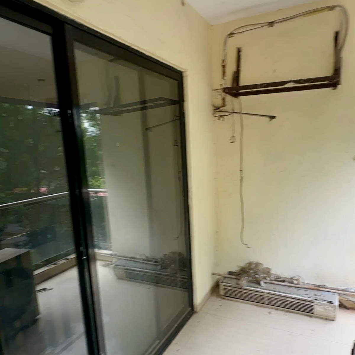 3.5 BHK + Servant Room 1665 Sq.Ft. Apartment in Clover Acropolis