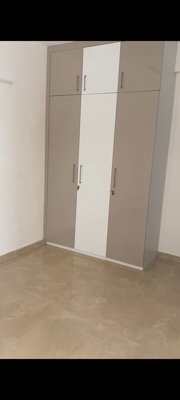 Room in 2 BHK Apartment at Signature Global Park 4 and 5, Sohna Sector 36 – for Rent