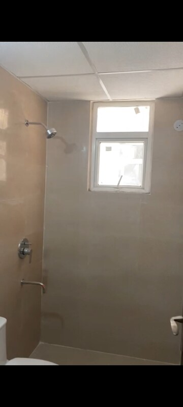 Room in 2 BHK Apartment at Signature Global Park 4 and 5, Sohna Sector 36 – for Rent