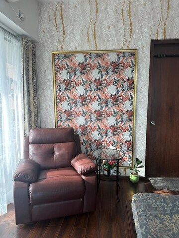 Living Room in 3 BHK Apartment at Amanora Gateway Towers, Hadapsar – for Sale