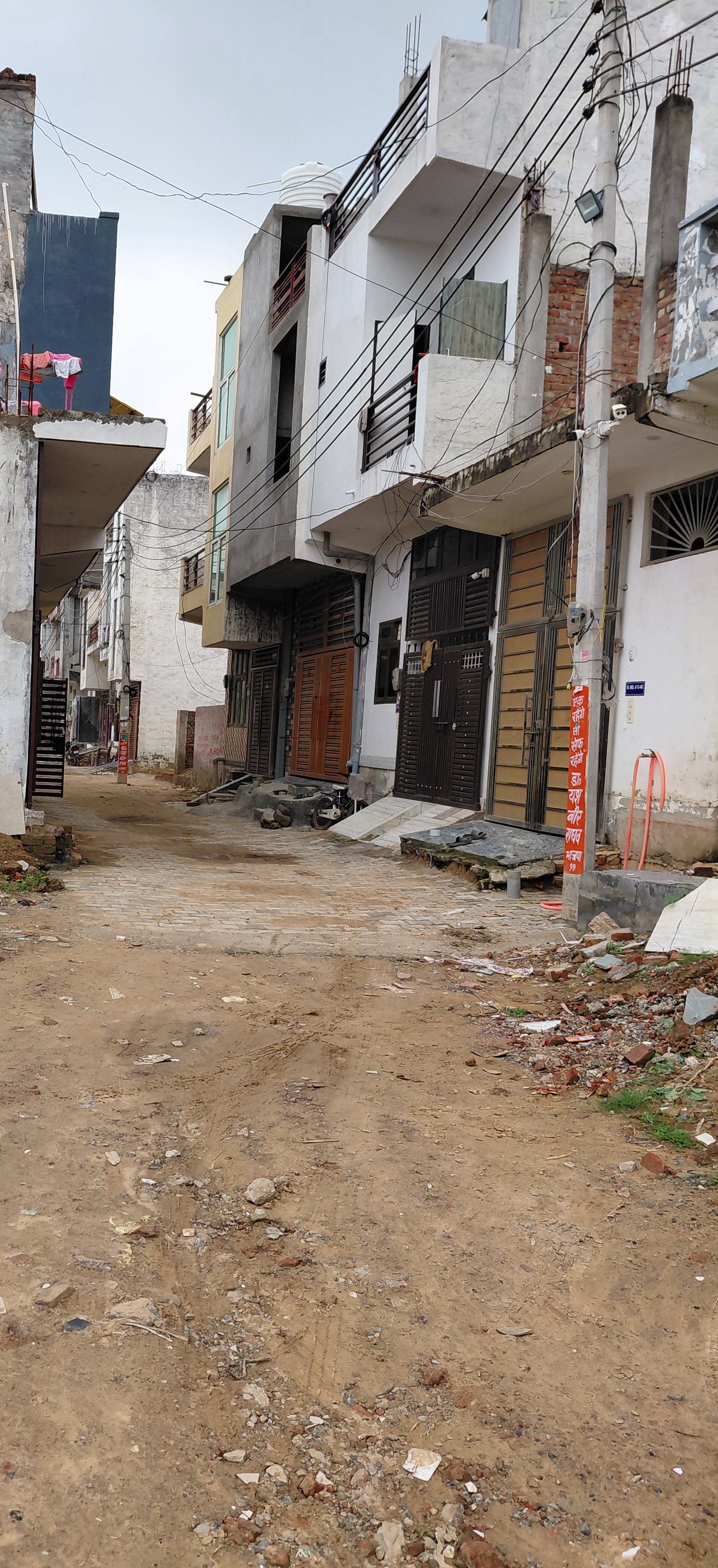 Plot For Sale in Bhondsi