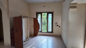 Room in 2 BHK Apartment at Saligramam – for Sale