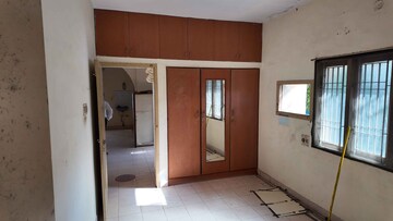 Room in 2 BHK Apartment at Saligramam – for Sale