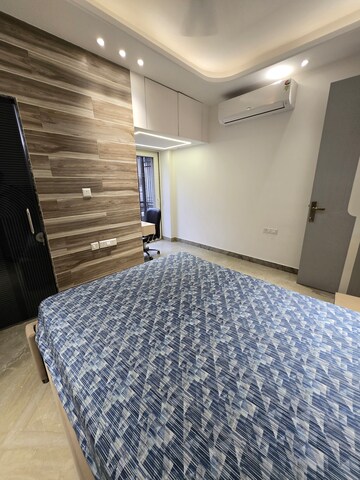 Team Area in 2 BHK Builder Floor at Amar Colony – for Rent