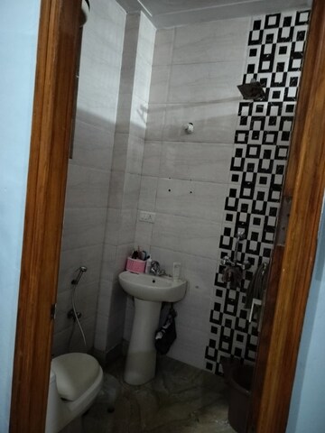 Bathroom in 2 BHK Independent House at SS Mayfield Gardens, Sector 51 – for Rent