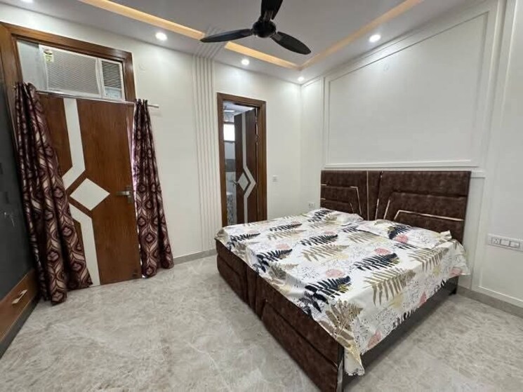 Bedroom, freedom fighters enclave 2 Bedroom 1000 Sq.Ft. Apartment In Freedom Fighters Enclave Delhi 9027934