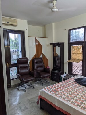 3 BHK Builder Floor For Sale in Lajpat Nagar ii